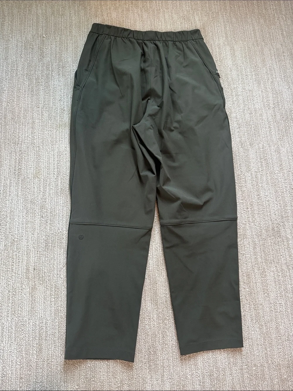 Lululemon Woman's Size 8 Dark Olive Essential High-Rise Trouser Pocket Pants